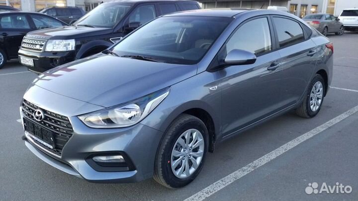 Крыло Хендай Солярис с 2017 крашенное переднее