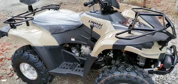 Квадроцикл Linhai Yamaha D 300 4WD бежевый