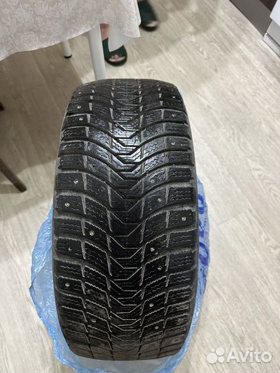 Michelin X-Ice North 3 225/45 R18 50B