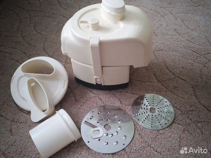 Электросоковыжималка-шинковка 