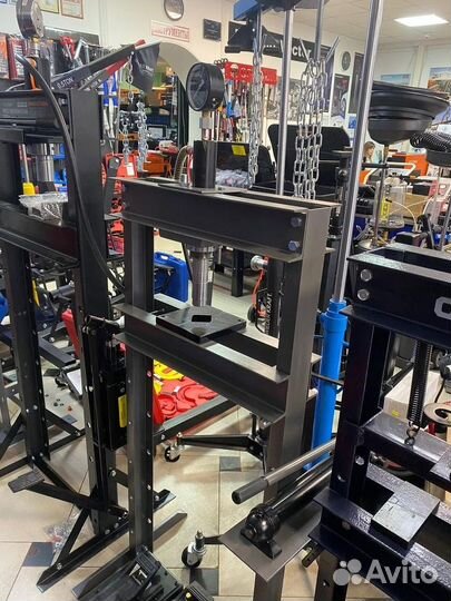 Гидравлический пресс WDK-HP121