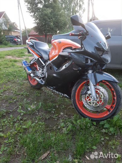 Honda cbr 600 f4