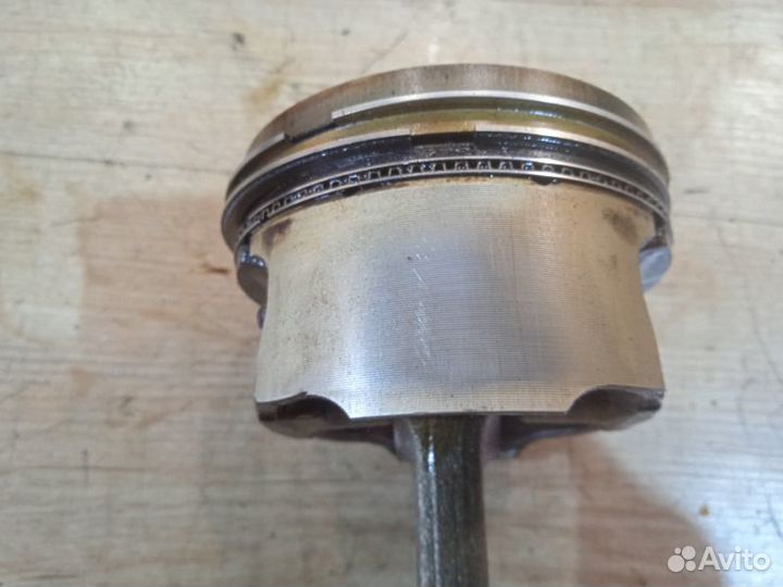 Поршень Volkswagen Sharan 2.8 1995-2010