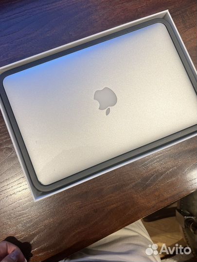 Apple MacBook Air early 2014
