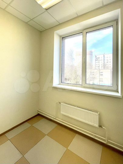 Сдам офис 5 м² на 2 этаже Энгельса 27