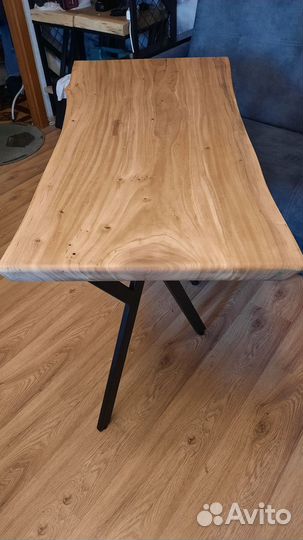 Письменный стол