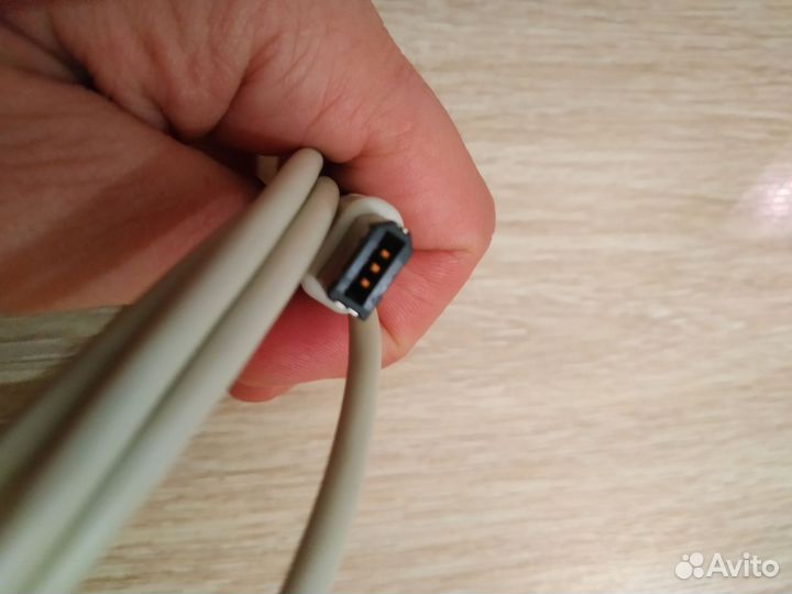 Кабель для компьютера