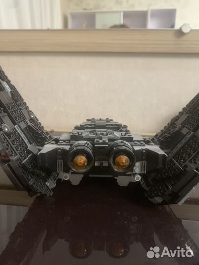 Lego 75256 Star Wars Kylo Rens Shuttle