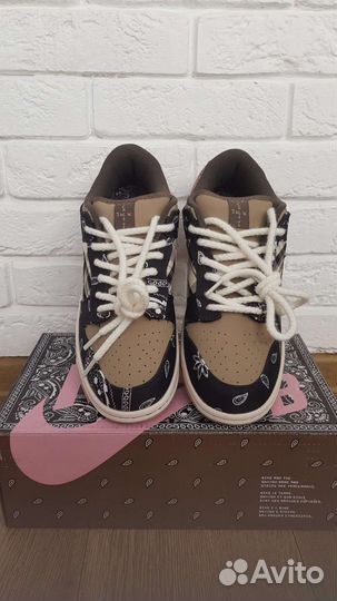 Кроссовки nike sb dunk low x travis scott