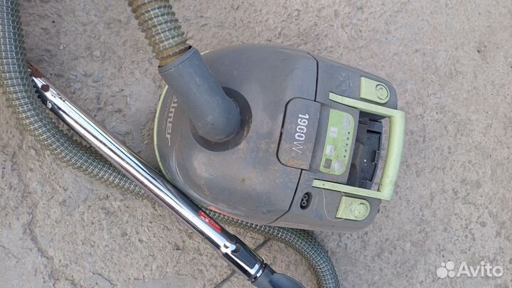 Пылесосы бу для дома