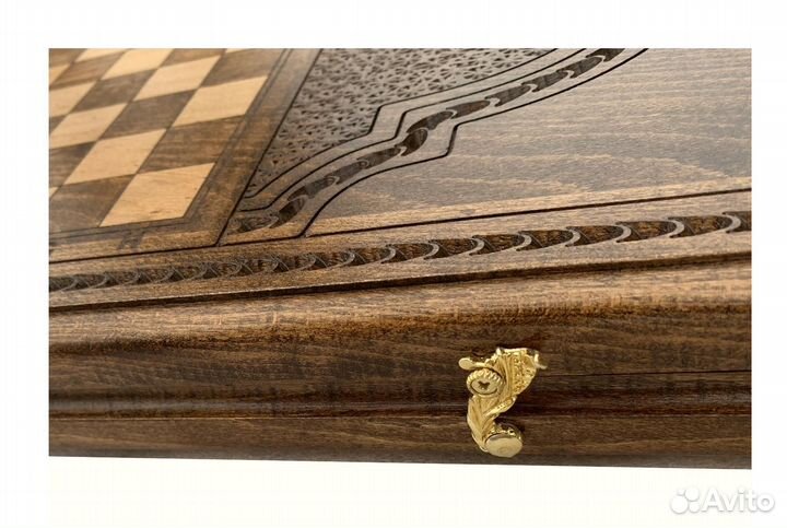 Нарды и шашки резные Лошадь в загоне 61 х 61 см Бук Армения 62456