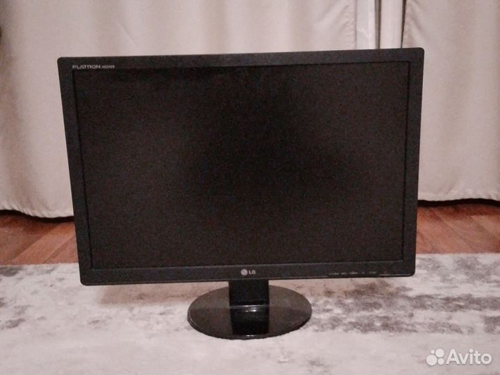 Монитор LG