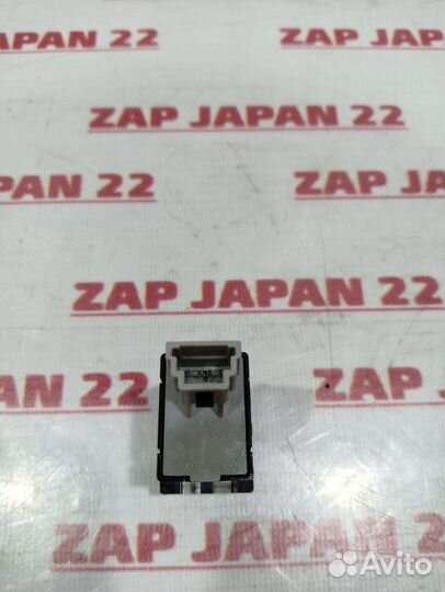 Кнопка закрывания багажника Subaru Outback BS FB25