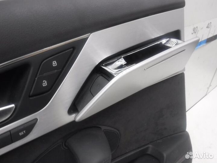 Обшивка двери задней левой Audi A8/S8