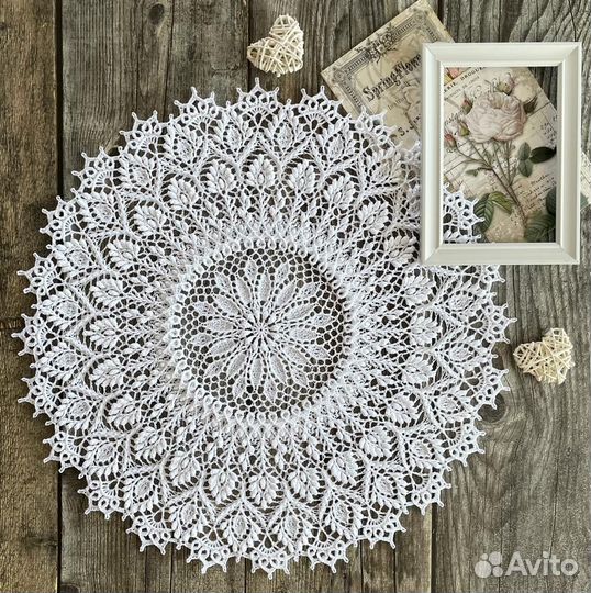 Салфетка кружевная белая