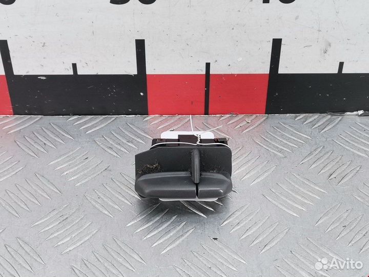 Кнопка открывания багажника Volvo S70 V70 1