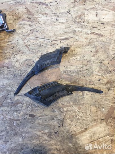 Накладка крыла Nissan Patrol y62 Infiniti qx56 qx8