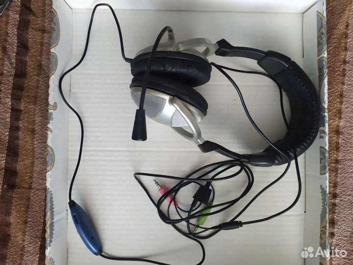 Наушники