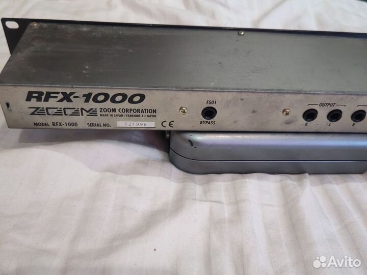 Однорековый процессор Zoom RFX-1000