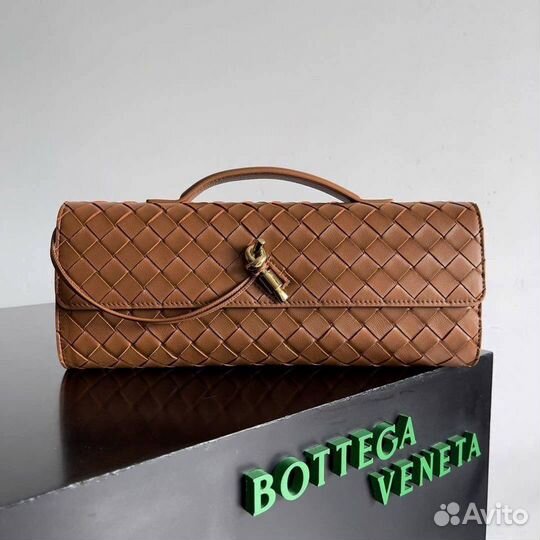 Клатчи bottega veneta