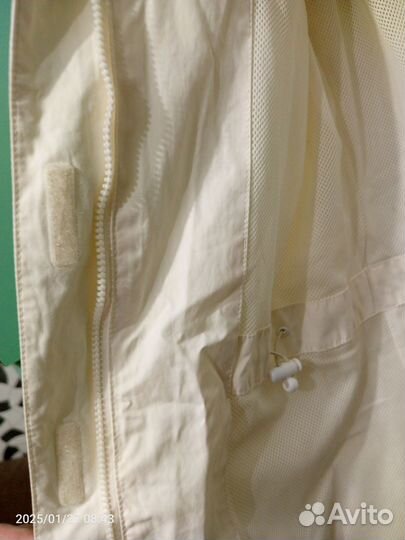 Ветровка женская