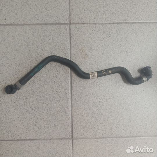 Патрубок BMW 4 F36 B48