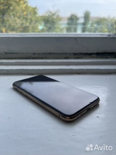 iPhone 11 Pro, 64 ГБ