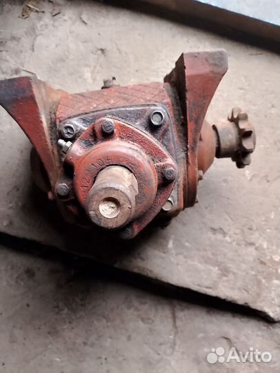 Редуктор угловой