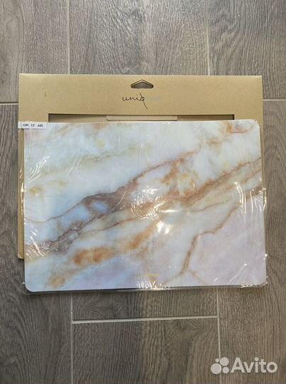 Чехол наклейка