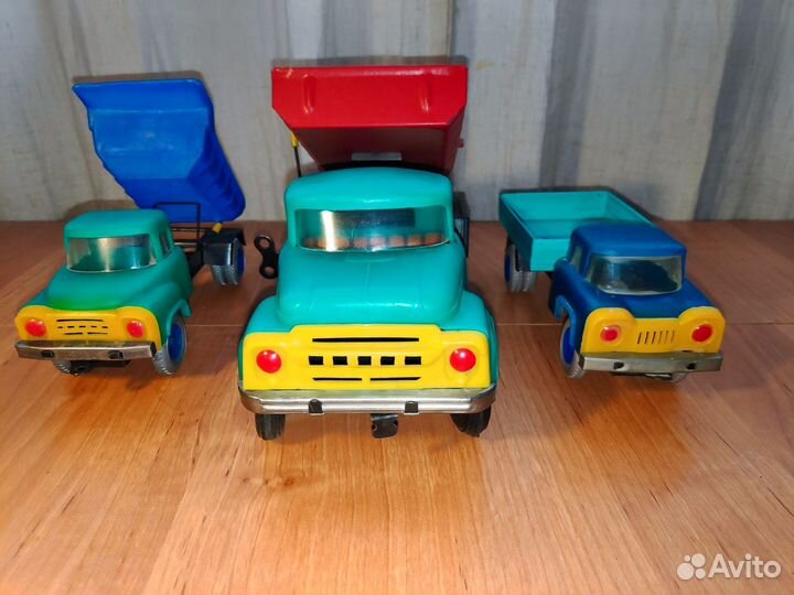 Игрушечные машинки СССР. Самосвал. Грузовик