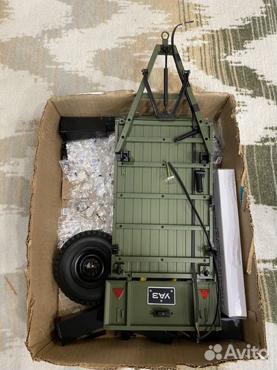 Модель УАЗ-469 масштаб 1:8