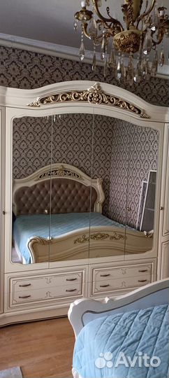 Шкаф 6 дверный