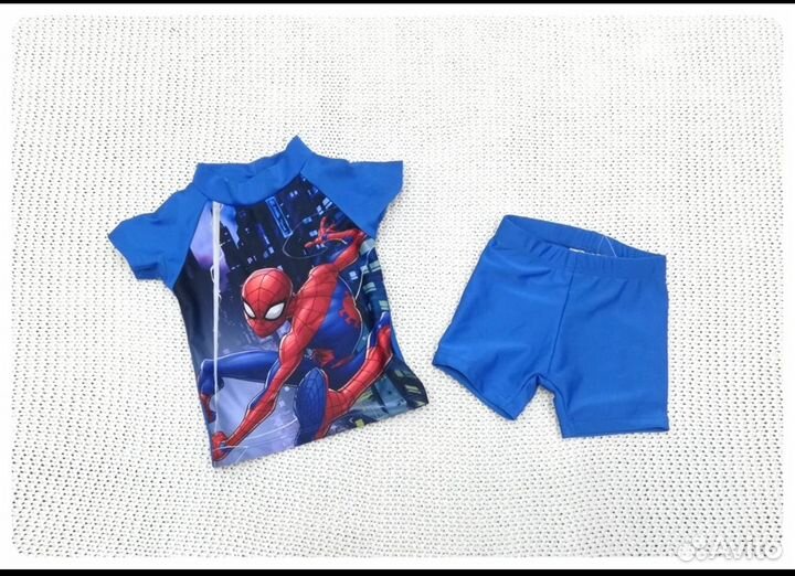 Защитные купальники (рашгарды), Германия