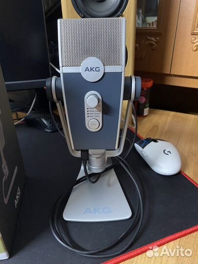 Микрофон AKG Lyra