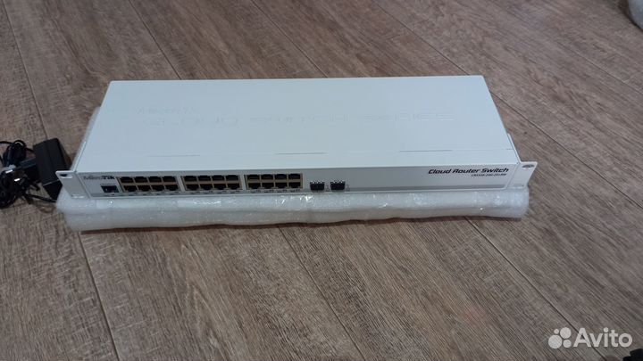 Коммутатор MikroTik CRS326-24G-2S+RM