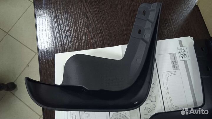 Задние брызговики GM Chevrolet Aveo T300 хэтчбек