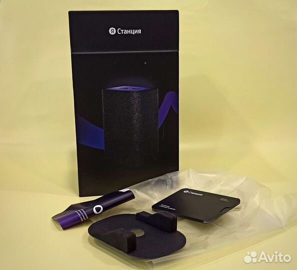 Коробка Яндекс станции Алиса большая