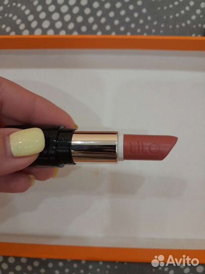 Помады губные Lilo, Loreal