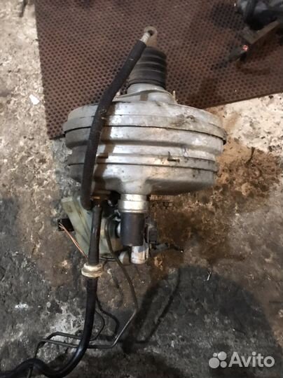 Главный тормозной цилиндр с вакуумом Mercedes w210