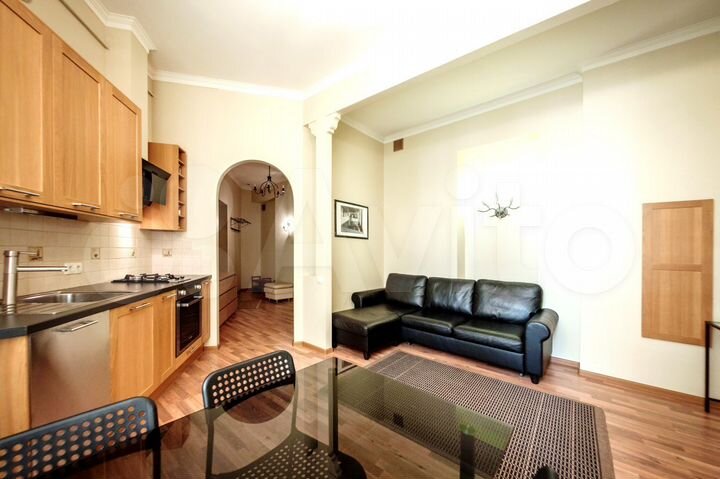 2-к. квартира, 70 м², 3/6 эт.