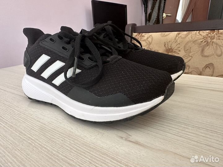 Детские кроссовки adidas