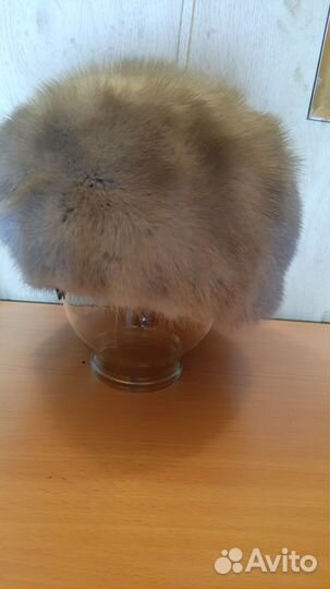 Головные уборы женские зимние