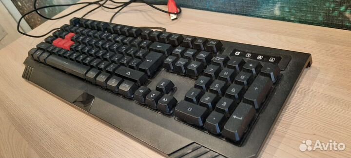 Игровая механическая клавиатура