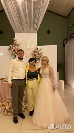 Ведущая семейных событий (свадьба, юбилей и др.)