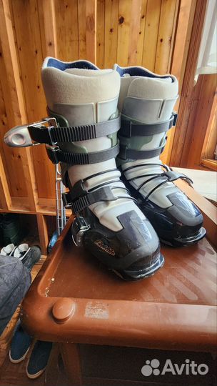 Жесткие сноубордические ботинки Raichle 323
