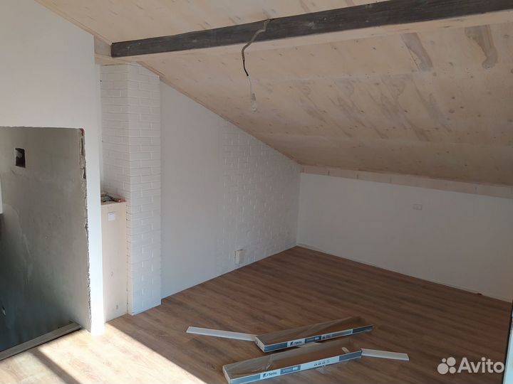 Поклейка обоев, ламинат, линолеум, ремонт квартиры