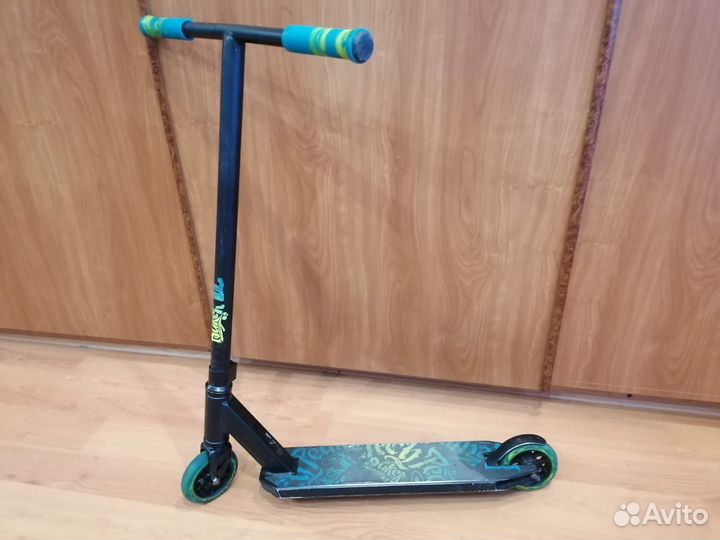 Трюковой самокат duker 101