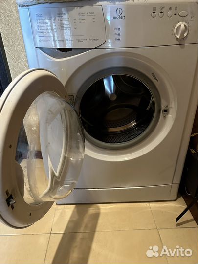 Стиральная машина zanussi