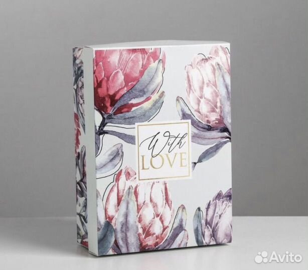 Коробка подарочная