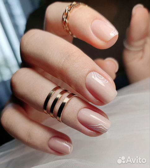 Маникюр с покрытием, м. Коломенская